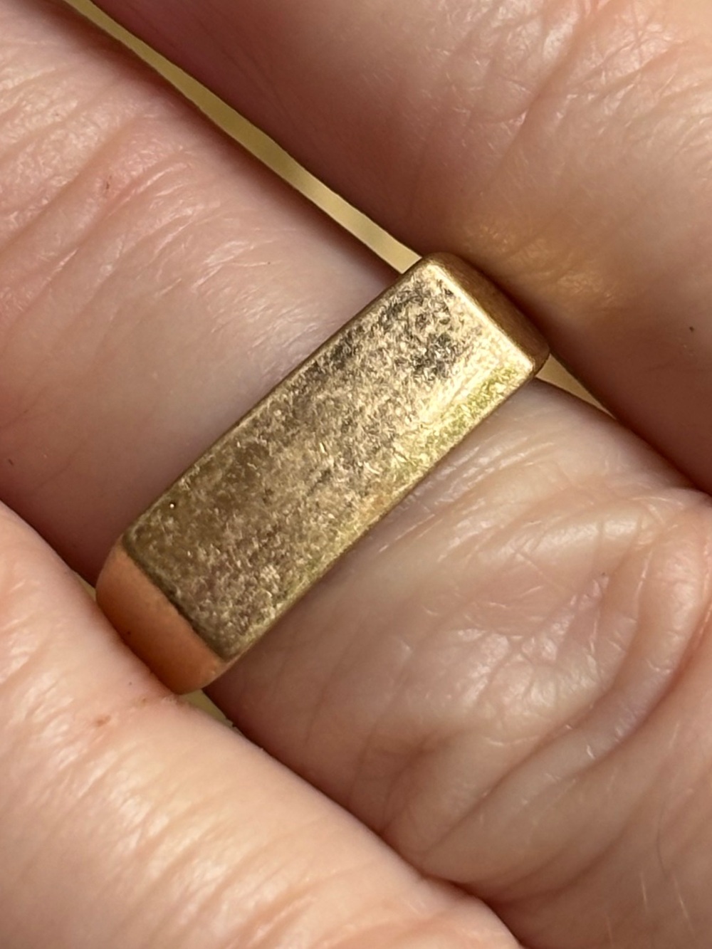 Gold Tone Minimalist Rectangular Band Ring